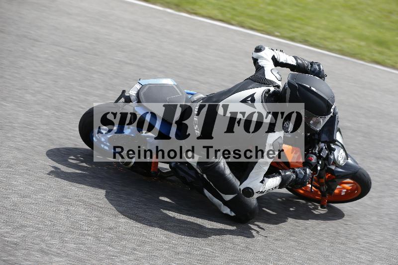 /Archiv-2024/29 12.06.2024 MOTO.CH Track Day ADR/Gruppe blau/8